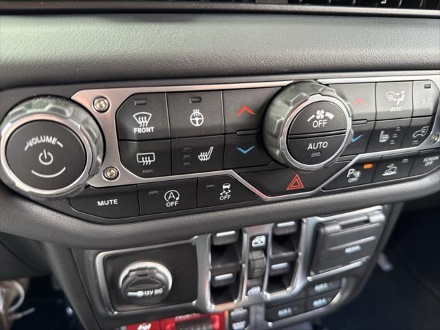new 2025 Jeep Gladiator car, priced at $55,380