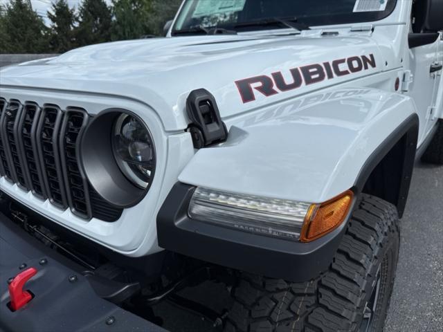 new 2025 Jeep Gladiator car, priced at $55,380
