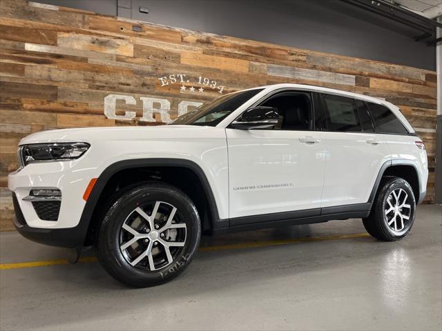 new 2025 Jeep Grand Cherokee car, priced at $40,795