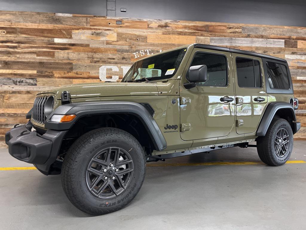 new 2025 Jeep Wrangler car, priced at $46,850