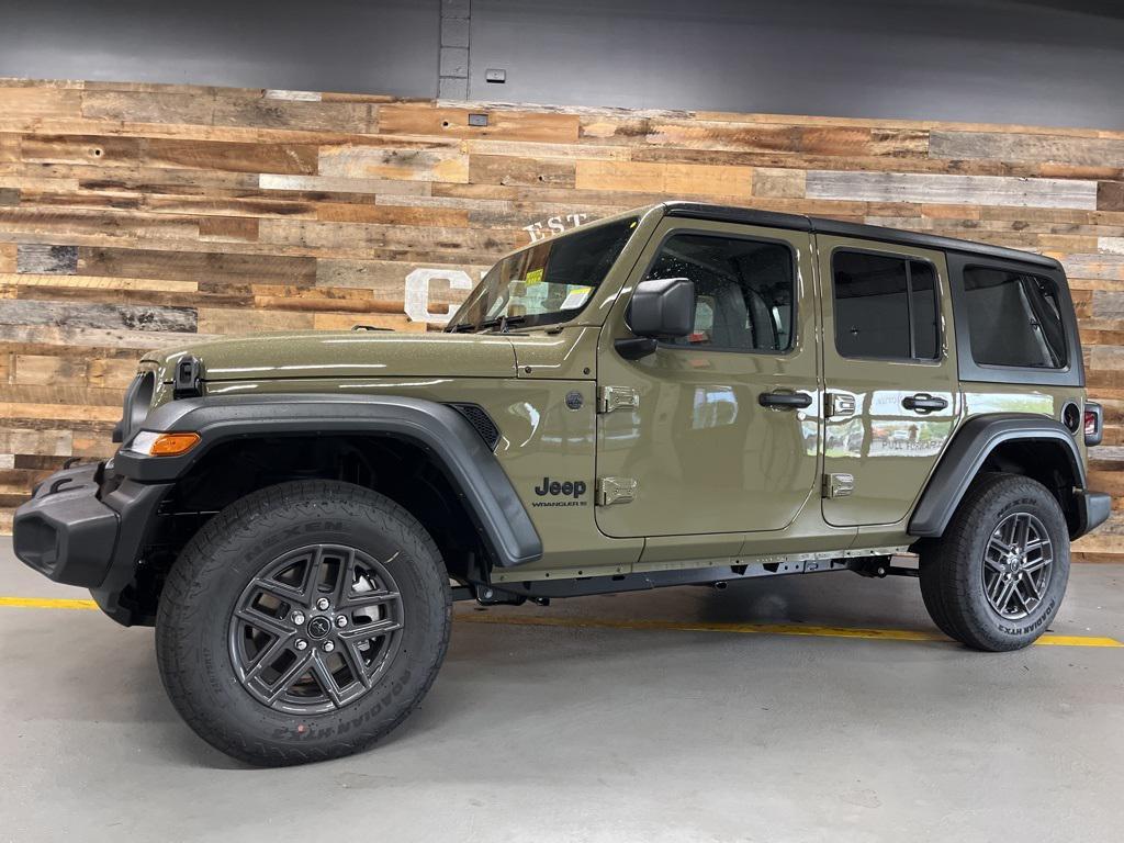 new 2025 Jeep Wrangler car, priced at $46,850