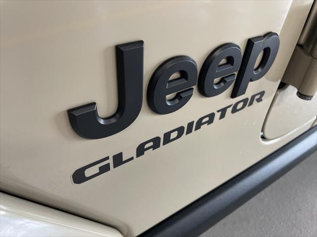 used 2022 Jeep Gladiator car, priced at $34,665