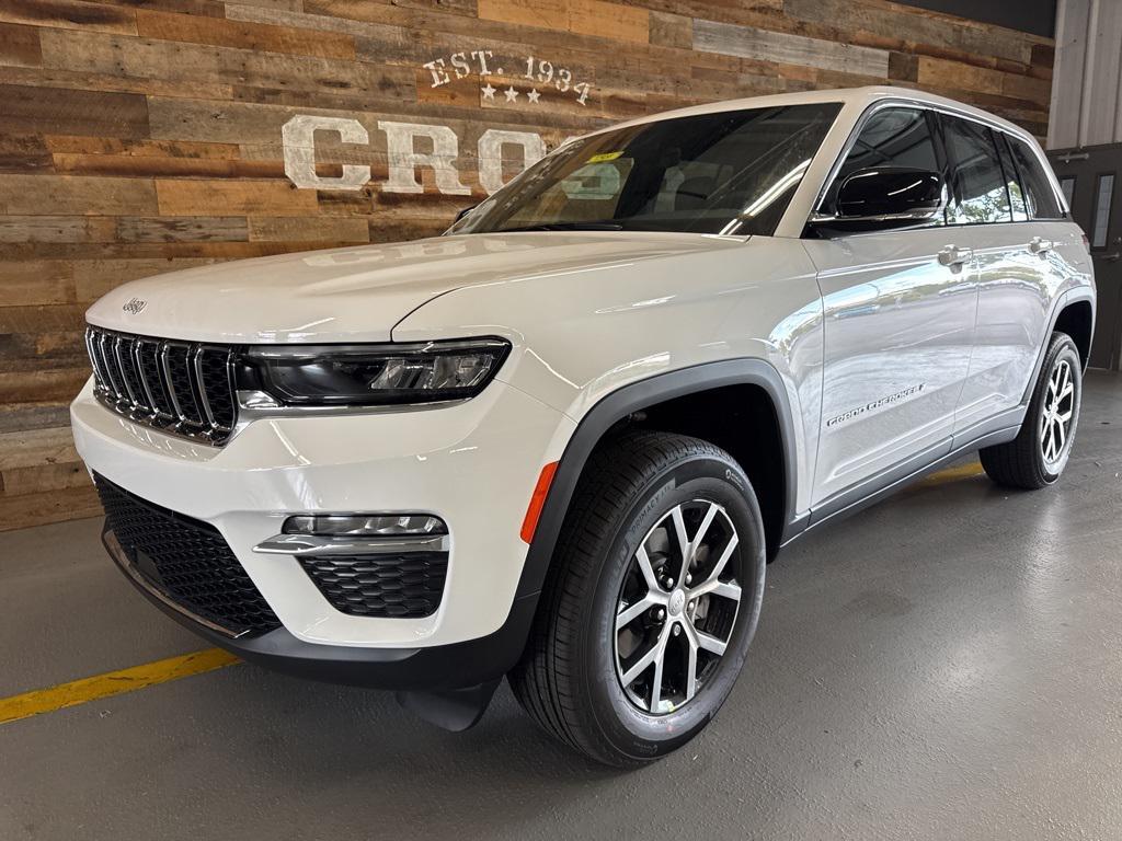 new 2025 Jeep Grand Cherokee car, priced at $41,067