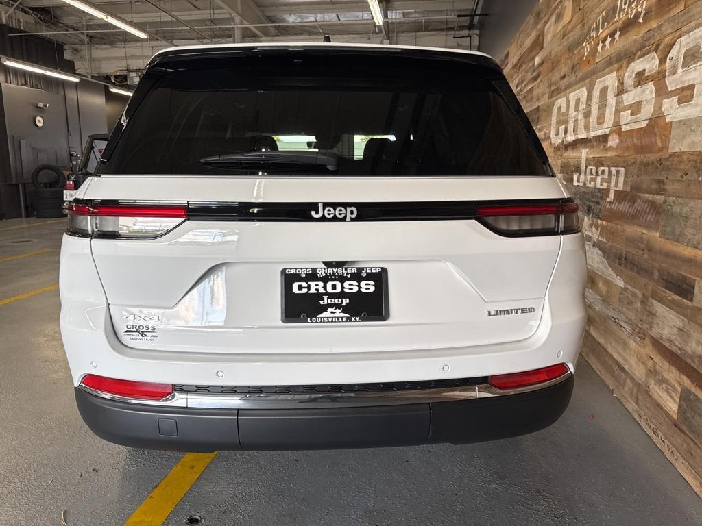 new 2025 Jeep Grand Cherokee car, priced at $41,067