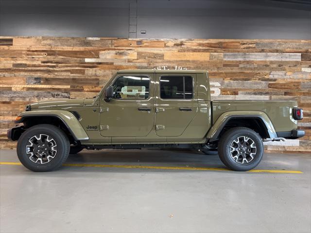 new 2025 Jeep Gladiator car, priced at $47,255