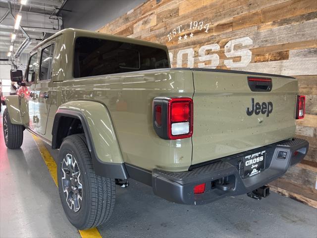 new 2025 Jeep Gladiator car, priced at $47,255