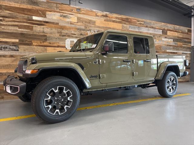 new 2025 Jeep Gladiator car, priced at $47,255