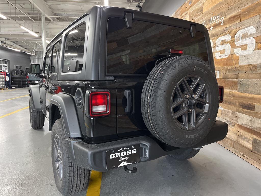 new 2025 Jeep Wrangler car, priced at $46,850