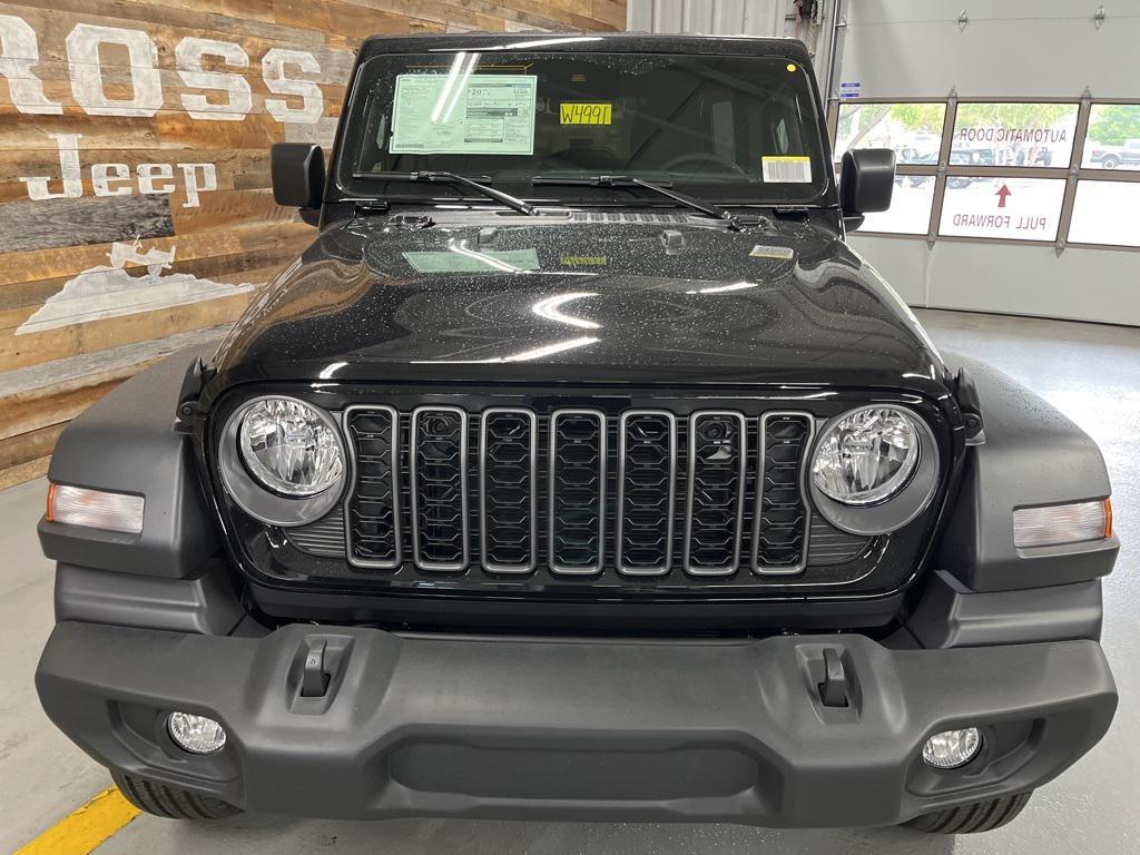 new 2025 Jeep Wrangler car, priced at $46,850