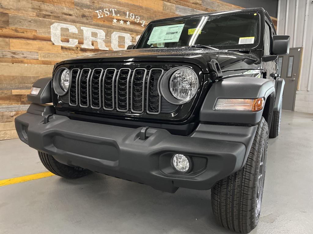 new 2025 Jeep Wrangler car, priced at $46,850