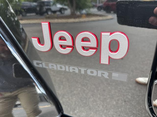 new 2025 Jeep Gladiator car, priced at $49,480