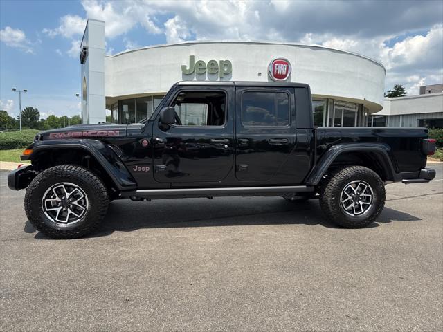 new 2025 Jeep Gladiator car, priced at $49,480