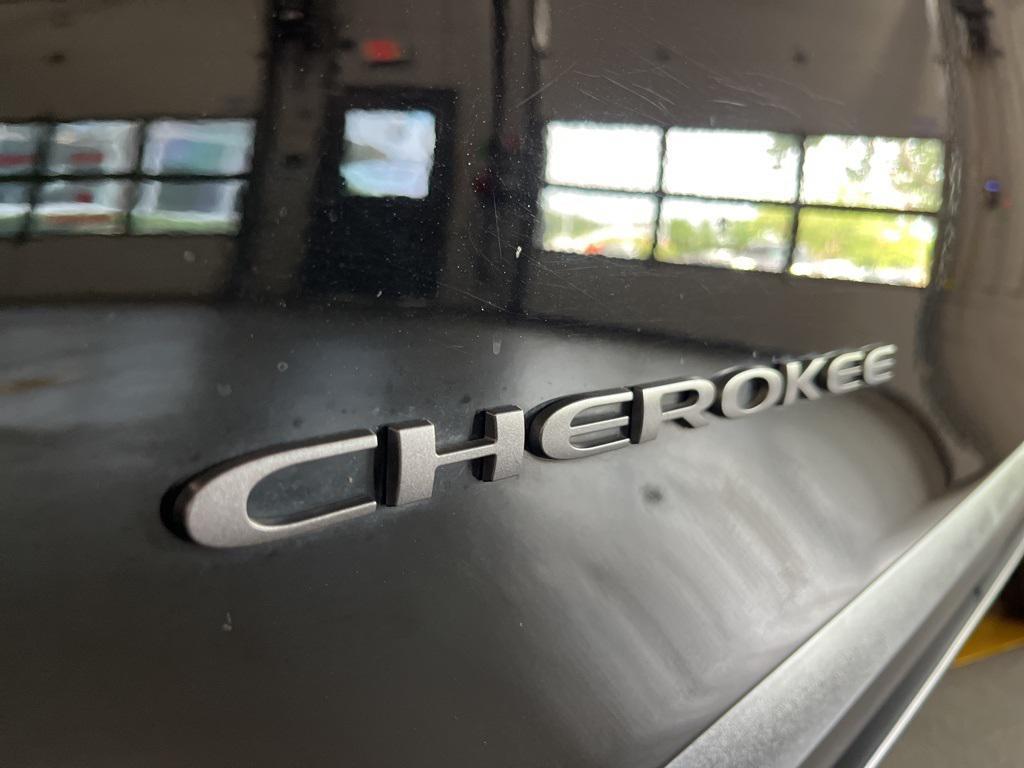 used 2022 Jeep Cherokee car, priced at $27,875