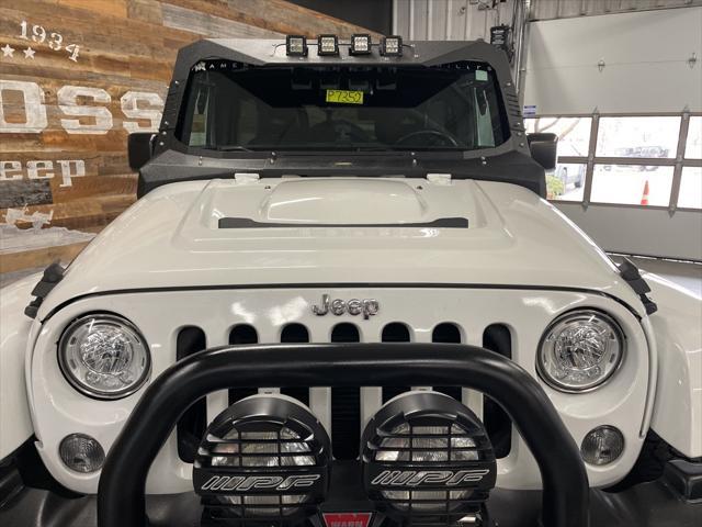 used 2015 Jeep Wrangler Unlimited car, priced at $24,800