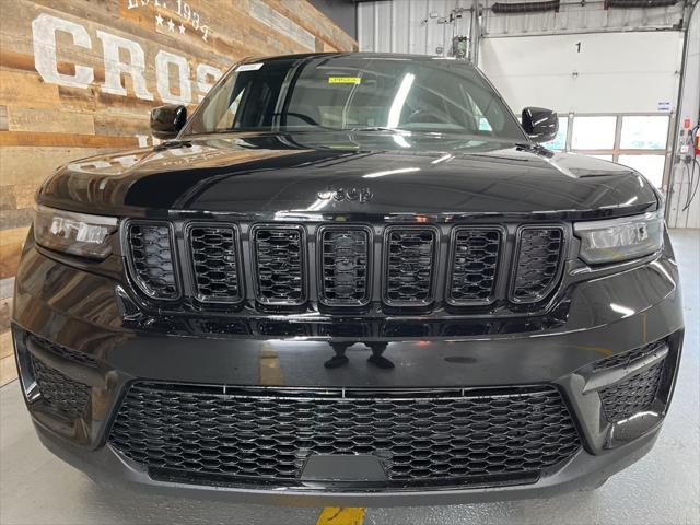 new 2025 Jeep Grand Cherokee car, priced at $43,228