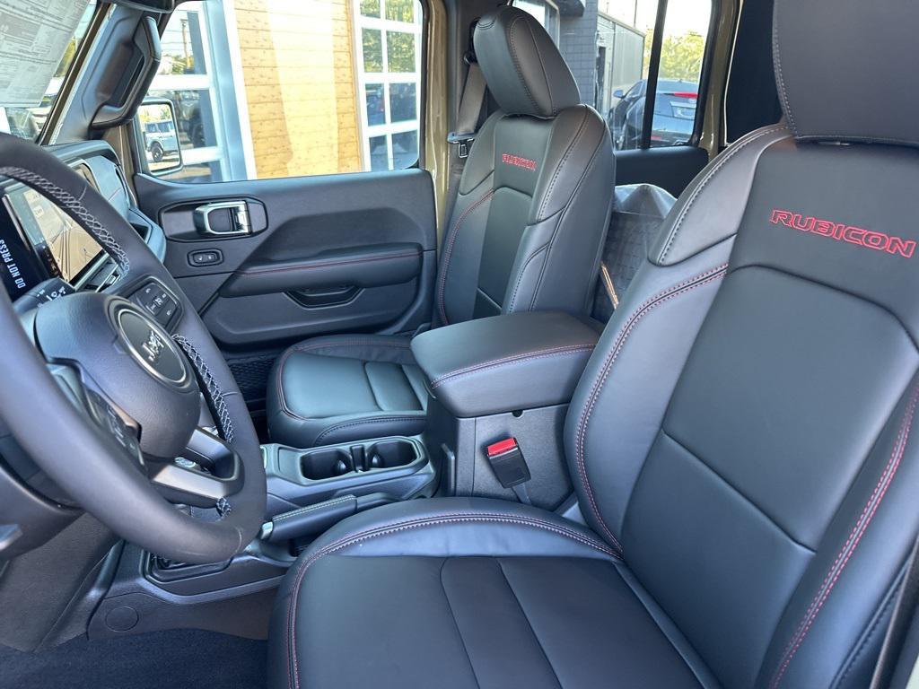 new 2025 Jeep Gladiator car, priced at $64,915