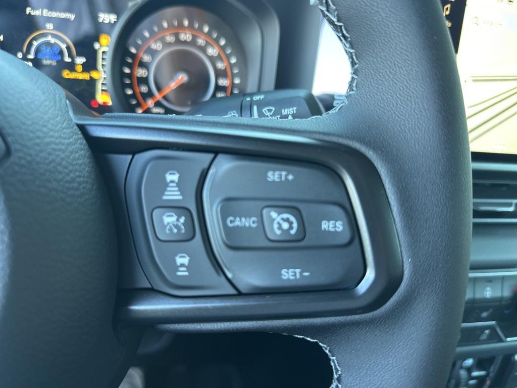 new 2025 Jeep Gladiator car, priced at $64,915