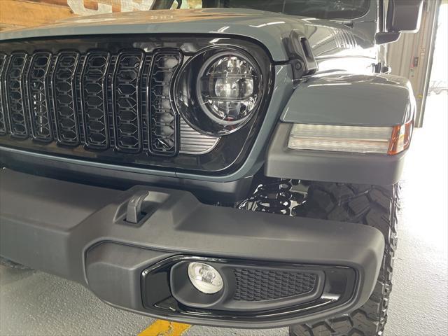 new 2025 Jeep Gladiator car, priced at $49,485