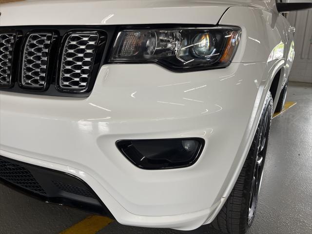 used 2022 Jeep Grand Cherokee car, priced at $30,000