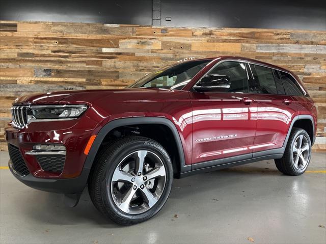 new 2025 Jeep Grand Cherokee car, priced at $47,220