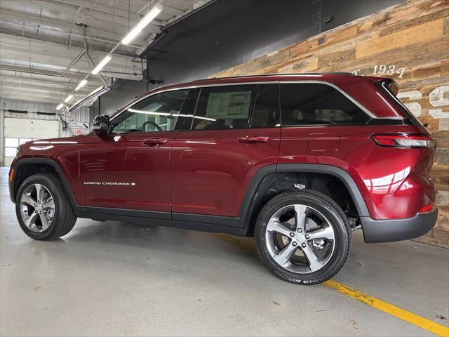 new 2025 Jeep Grand Cherokee car, priced at $47,220