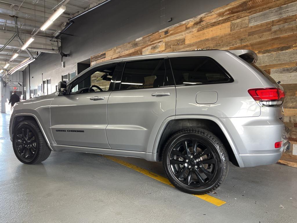 used 2021 Jeep Grand Cherokee car, priced at $28,000