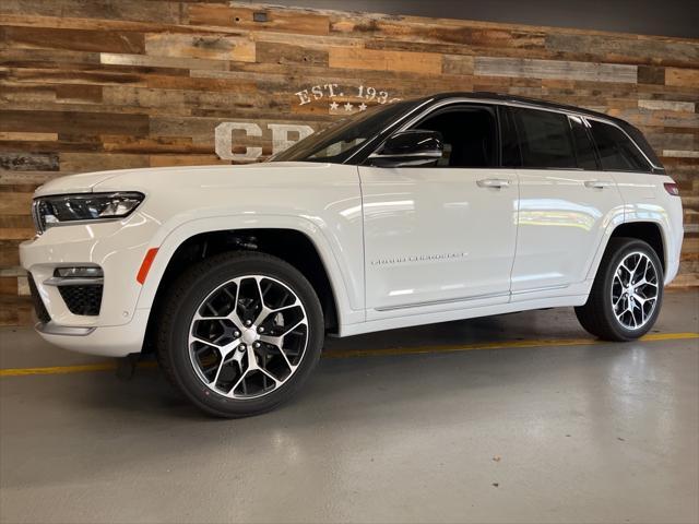 new 2025 Jeep Grand Cherokee car, priced at $59,625