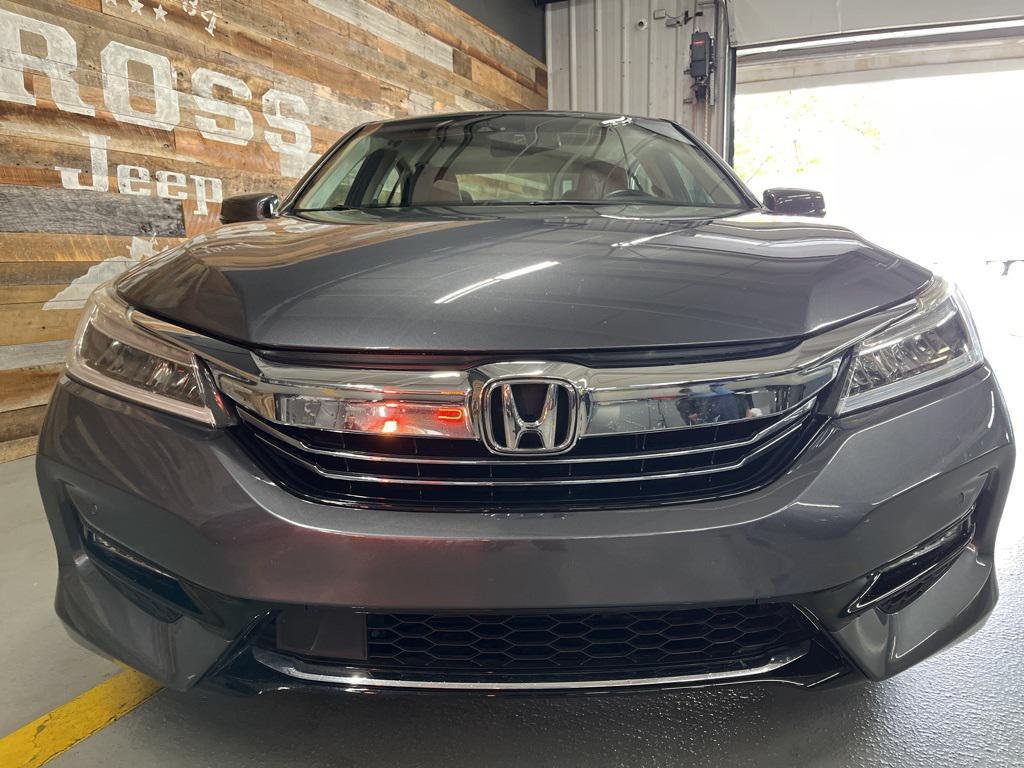 used 2017 Honda Accord Hybrid car, priced at $19,400