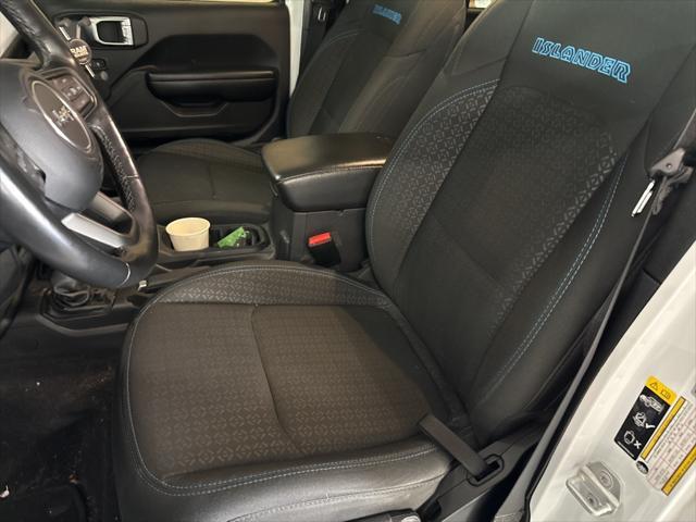 used 2021 Jeep Wrangler Unlimited car, priced at $28,000