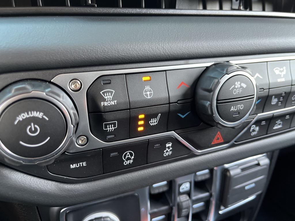 new 2025 Jeep Wrangler car, priced at $51,500