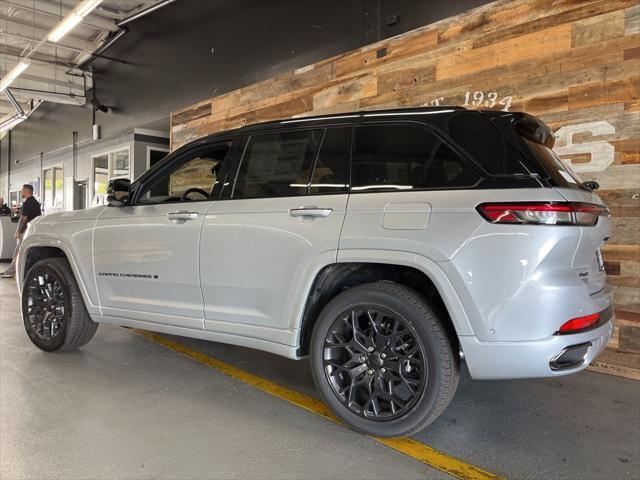 new 2025 Jeep Grand Cherokee car, priced at $64,681