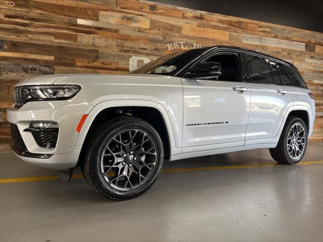 new 2025 Jeep Grand Cherokee car, priced at $64,681