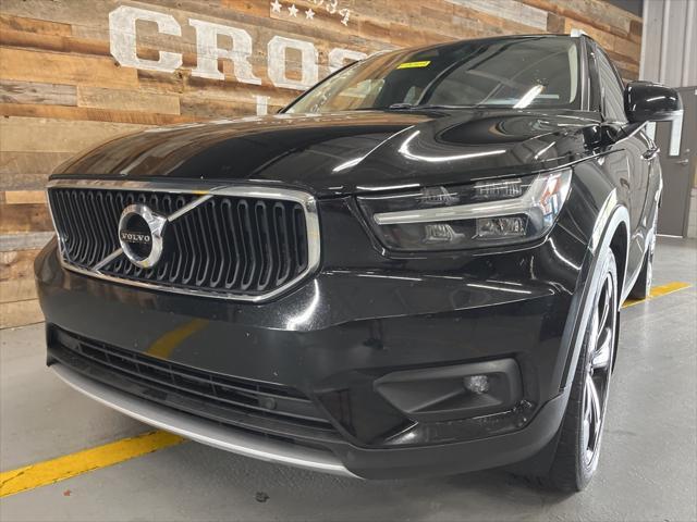 used 2021 Volvo XC40 car, priced at $14,125