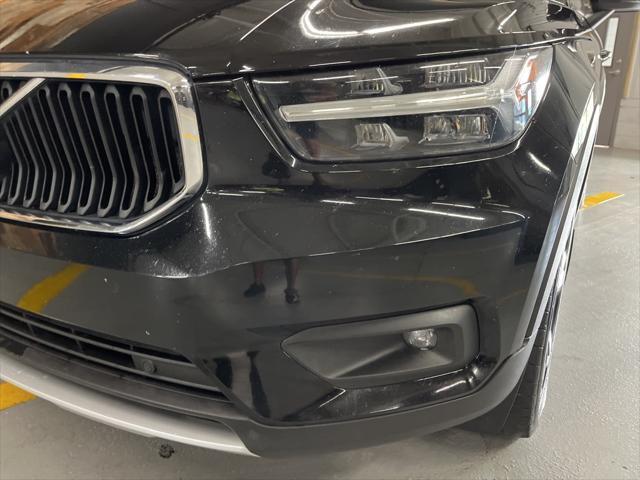 used 2021 Volvo XC40 car, priced at $14,125