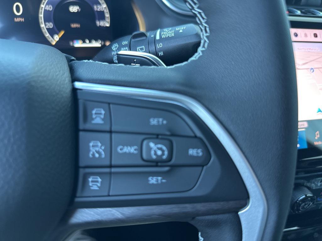 new 2025 Jeep Grand Cherokee car, priced at $48,655