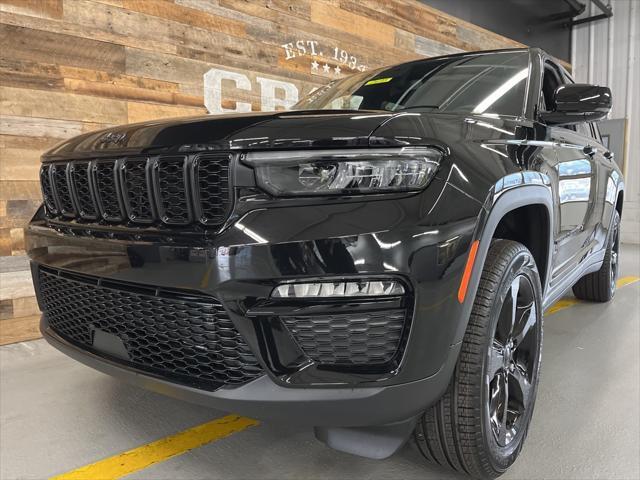 new 2024 Jeep Grand Cherokee car, priced at $46,750