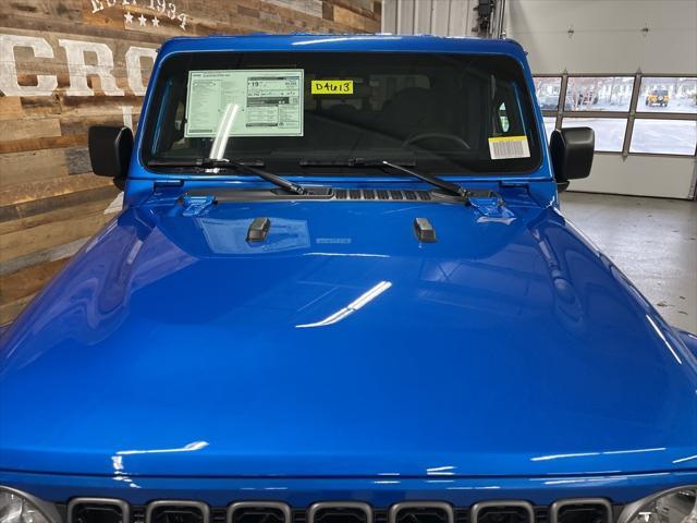 new 2025 Jeep Gladiator car, priced at $40,000