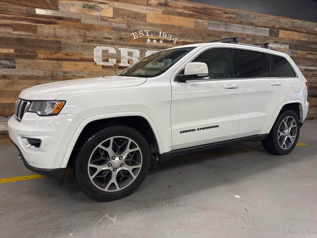used 2018 Jeep Grand Cherokee car, priced at $15,144
