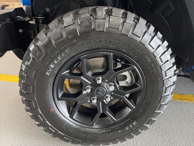 new 2025 Jeep Gladiator car, priced at $45,327