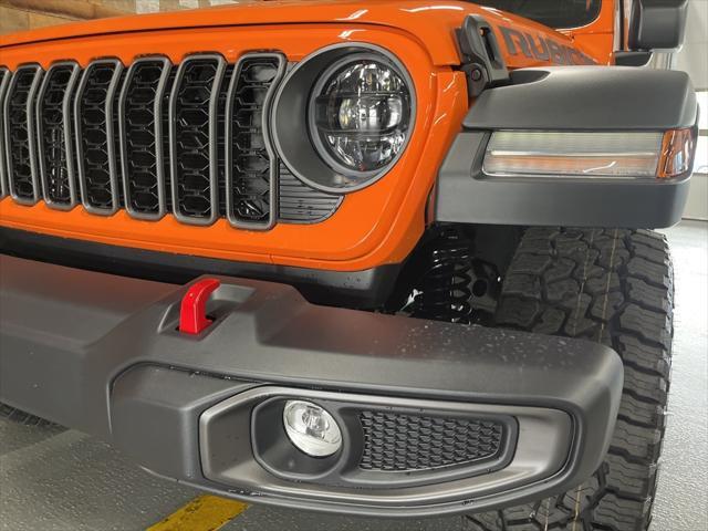 new 2025 Jeep Gladiator car, priced at $50,480