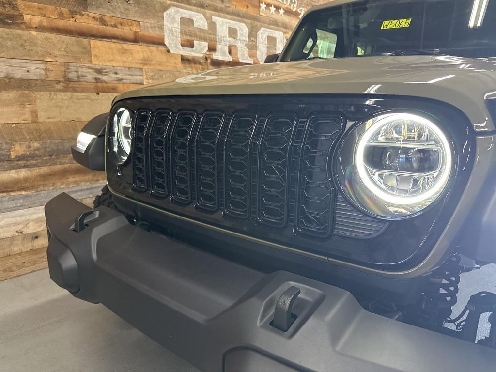 new 2026 Jeep Wrangler car, priced at $51,981