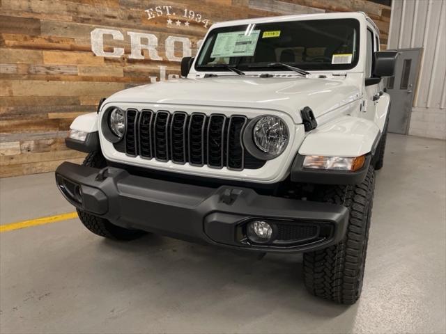 new 2025 Jeep Gladiator car, priced at $41,290