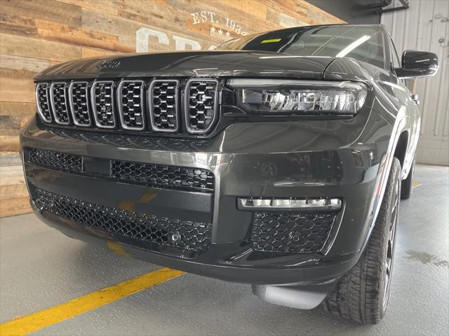 new 2025 Jeep Grand Cherokee L car, priced at $69,739