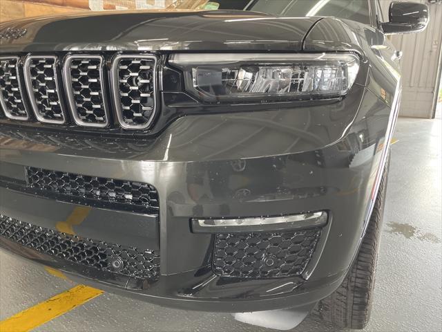 new 2025 Jeep Grand Cherokee L car, priced at $69,739