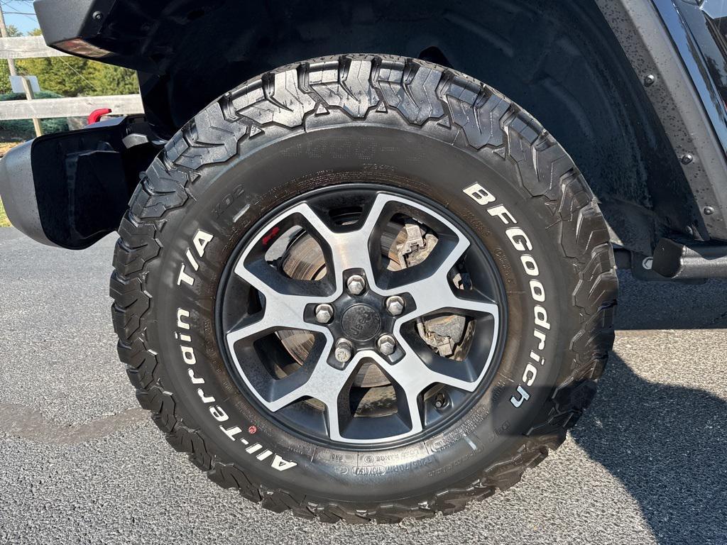 used 2021 Jeep Wrangler Unlimited car, priced at $33,800