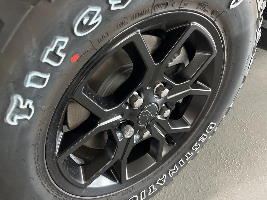 new 2025 Jeep Gladiator car, priced at $41,873