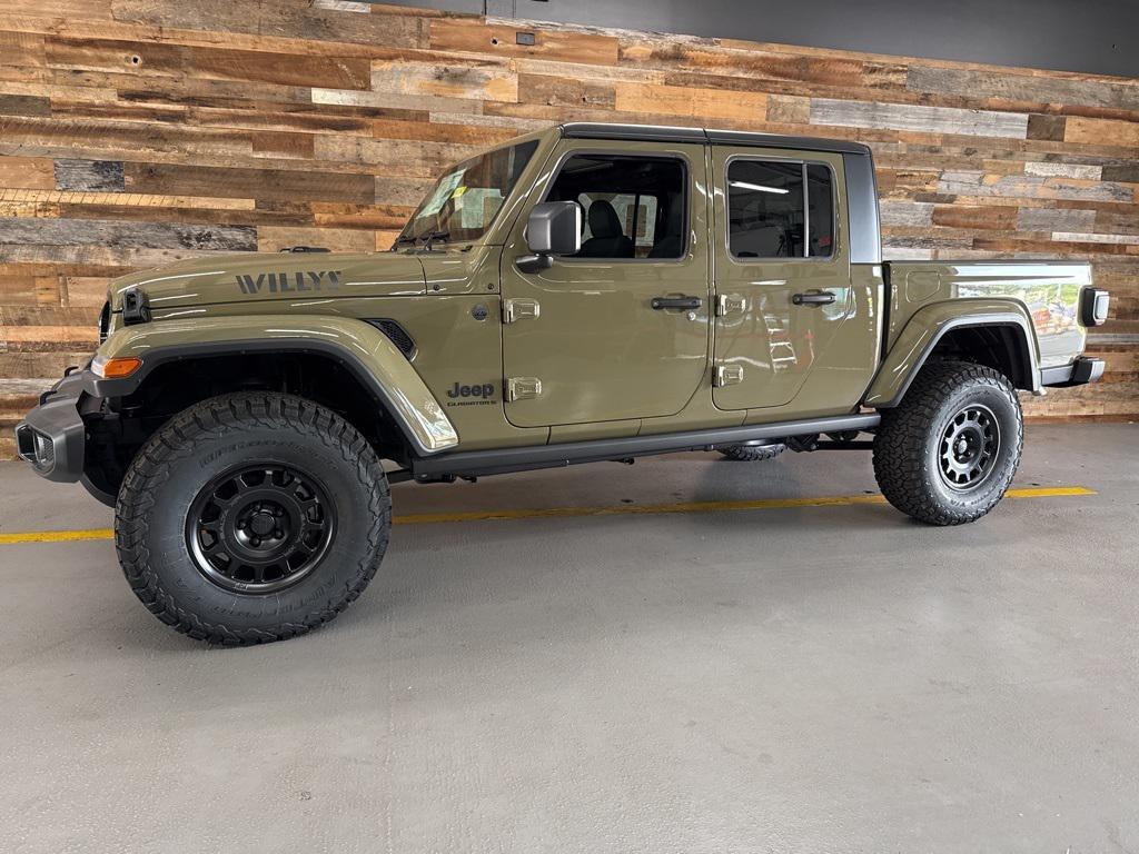 new 2025 Jeep Gladiator car, priced at $46,783