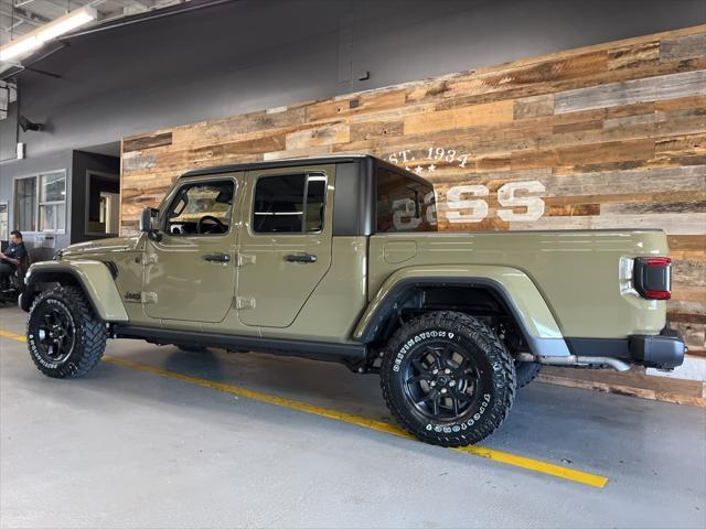 new 2025 Jeep Gladiator car, priced at $46,082