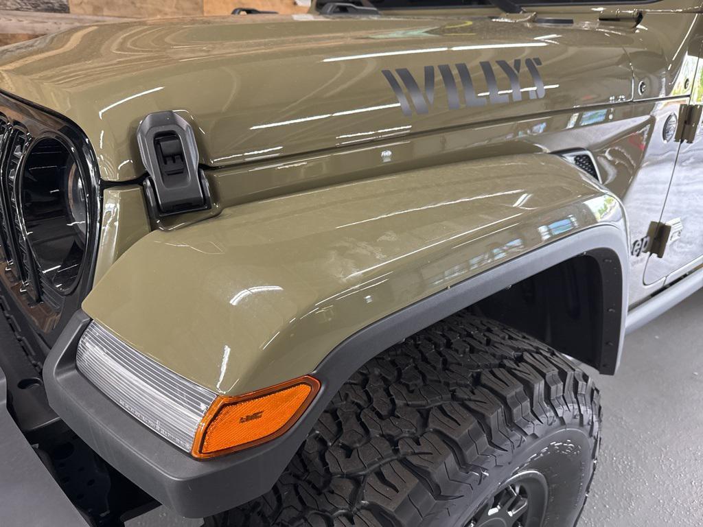 new 2025 Jeep Gladiator car, priced at $46,783