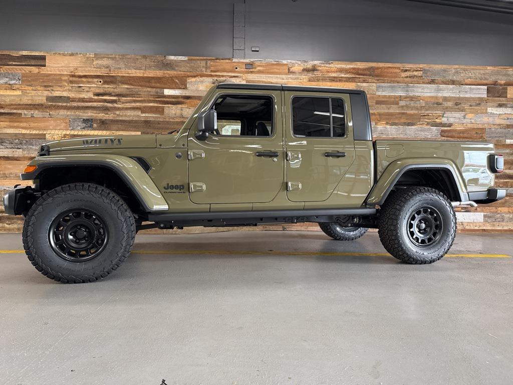new 2025 Jeep Gladiator car, priced at $46,783